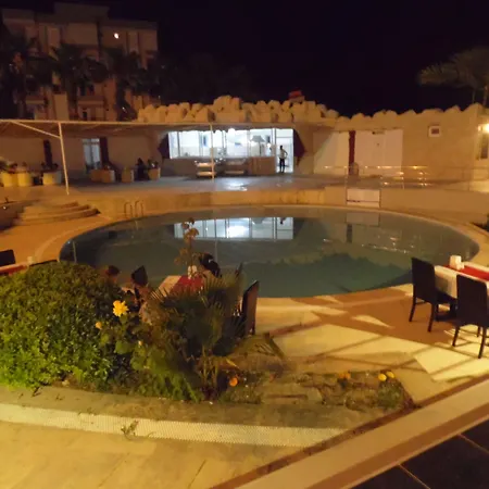 Winecity Hotel Zümrütkaya