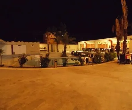 Hotel Winecity 3*