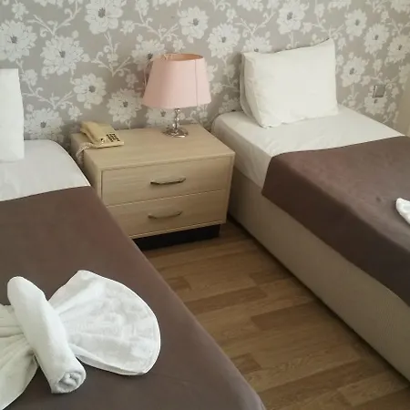 Hotel Winecity 3*