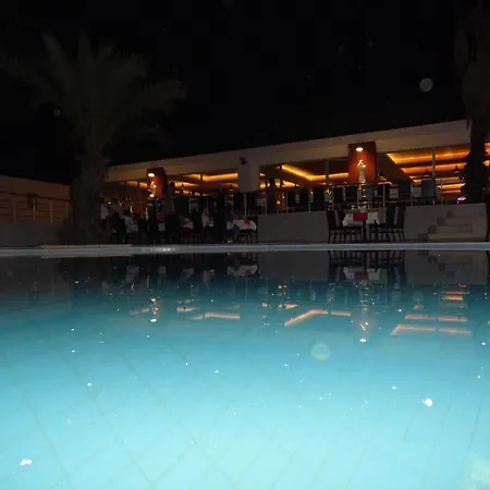 Hotel Winecity 3*