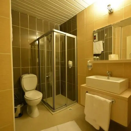 Hotel Winecity 3*